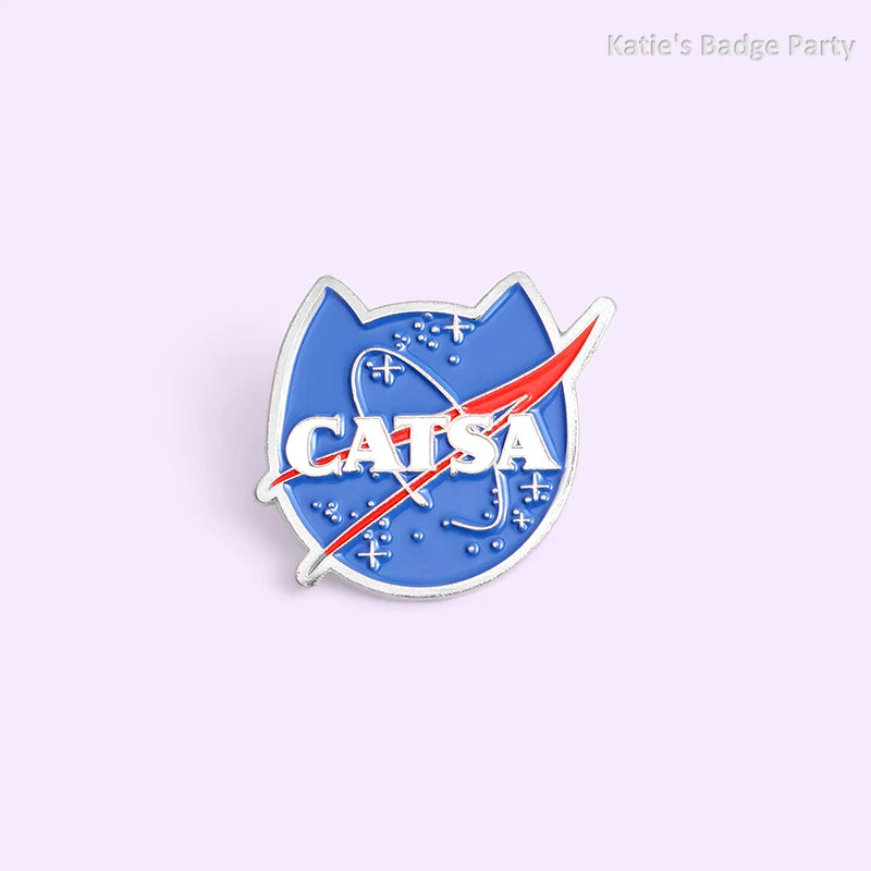 Pins ( Cats Club )